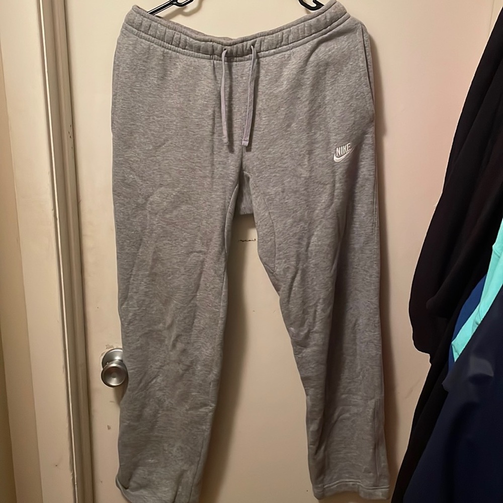 Nike Sweatpants ‼️NEED GONE SOON‼️